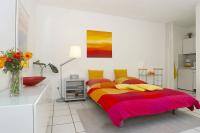 Bild 3: Zentral! Niedliches 1-Zi.-Apartment (34 qm) - (Nr. 01) (English text below)