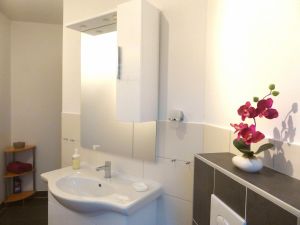 Ansicht Waschbecken - Bild 7: Ferienwohnung 3, Haus Erhard in Berlin Lichtenrade