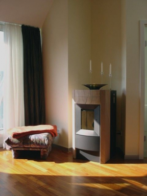 Wohnraum - sonnendurchflutet. Kamin & Lesehocker - Bild 13: exklusiv Wohnen in Berlin-Mitte/Tiergarten im "Blueberry Hill"