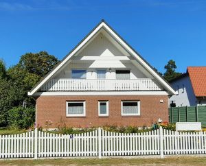 Die Ferienwohnung befindet sich im Obergeschoß. - Bild 1: Ferienwohnung Bandow in Woltersdorf an der Schleuse