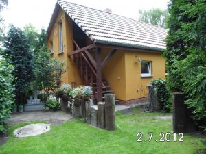 Eine Treppe für in die obere Etage unseres Gartenhauses. - Bild 1: Ferienhaus am südöstlichem Stadtrand von Berlin in Woltersdorf Schleuse
